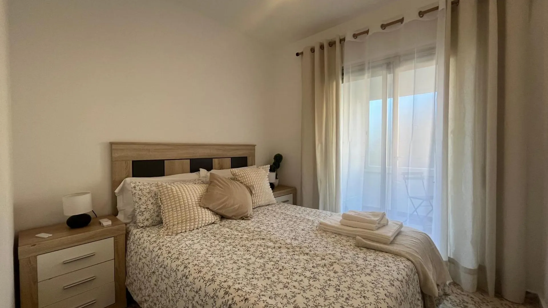 Love Rent4 Malaga Huelin 0*,