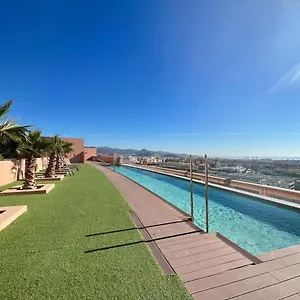 Sky Garden & Seasonal Pool Views By Ele Apartamento Málaga